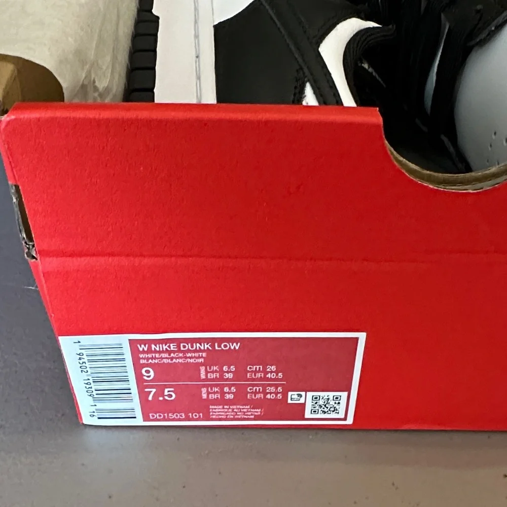 Nike Dunk Low Black and White Sneakers - Picture 2 of 9